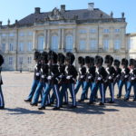 La relève de la garde à Amalienborg